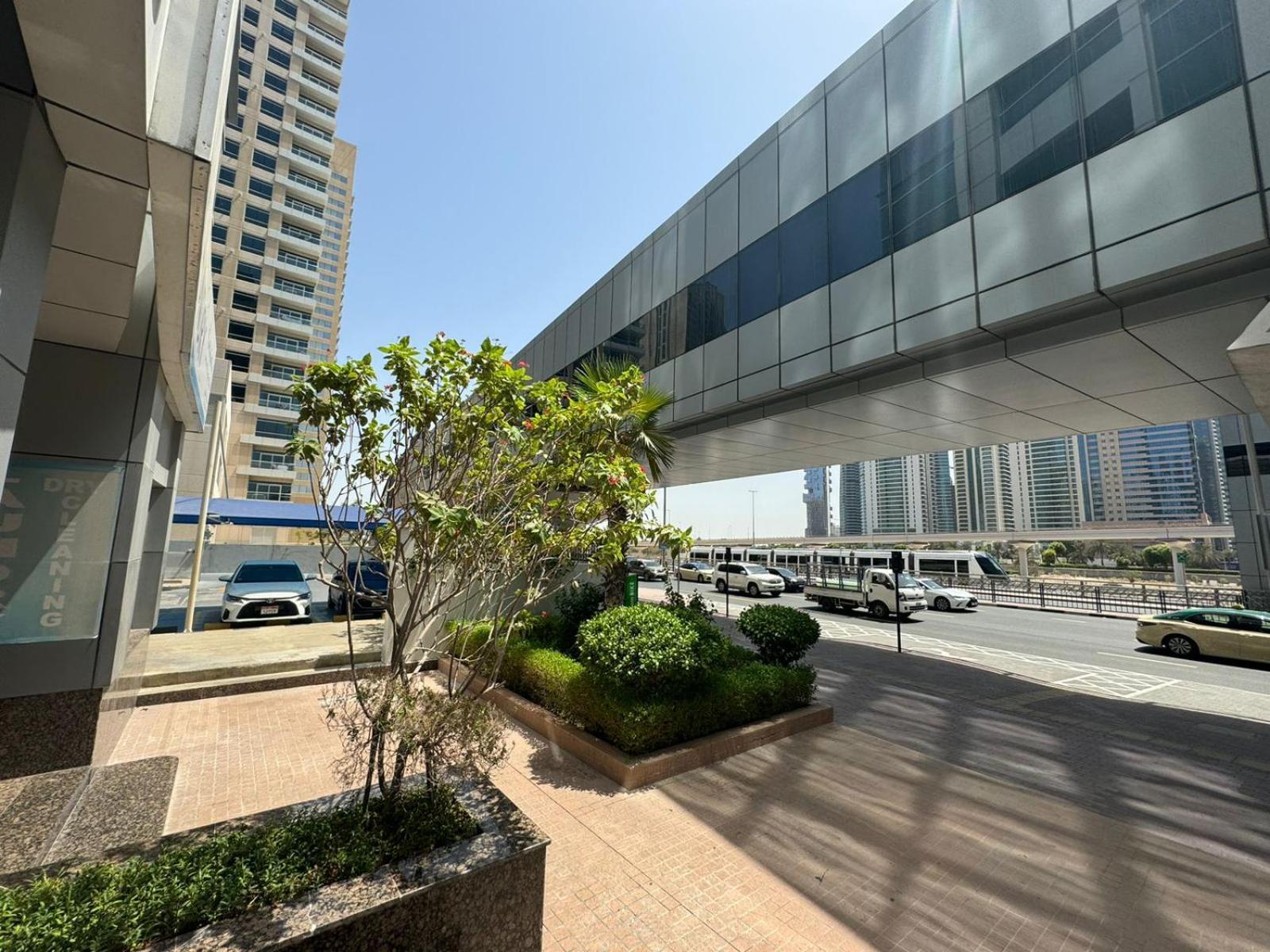 Spacious Studio Apartment In Dubai Marina Close To Metro And Beach Exterior foto